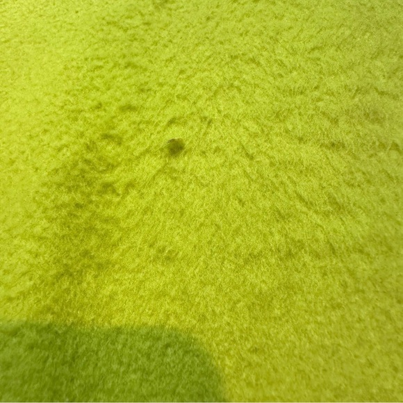 Dr. Seuss Grinch hooded blanket - Picture 11 of 12